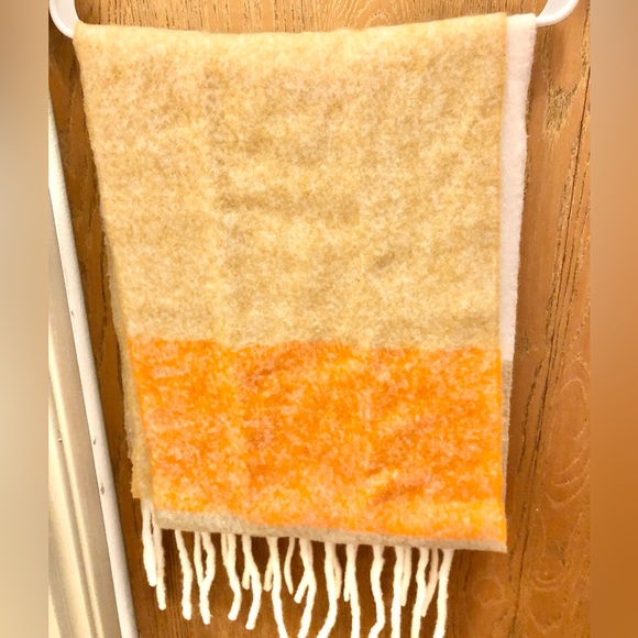 Vince Colorblock Fringed Alpaca Blend Scarf - Picture 5 of 8